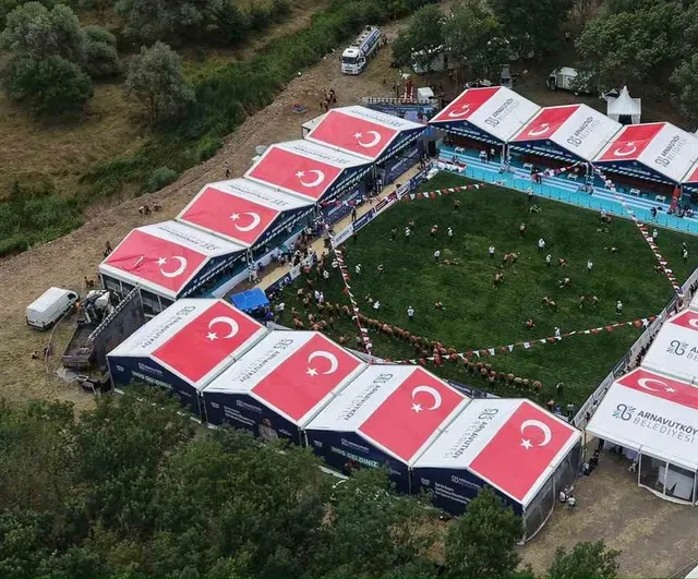 Er meydanında miras ve rekabet: Arnavutköy'de 11. yağlı güreşler tamamlandı