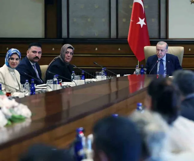 Erdoğan şehit aileleriyle cumhurbaşkanlığı külliyesinde buluştu