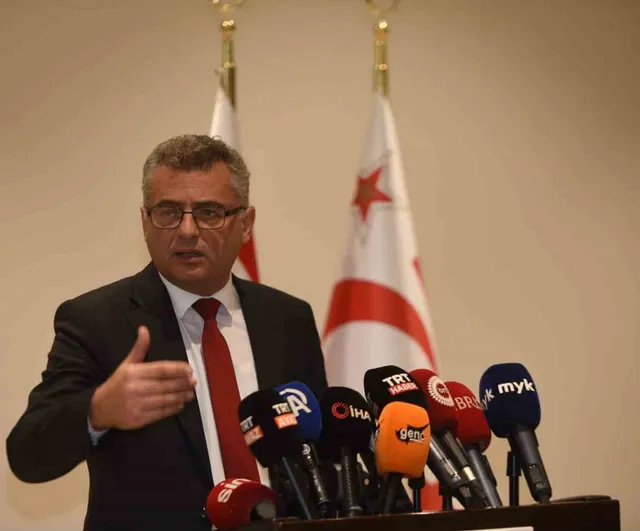 Erhürman: Barcelona kampını engelleme girişimleri insanlık açısından hezimet