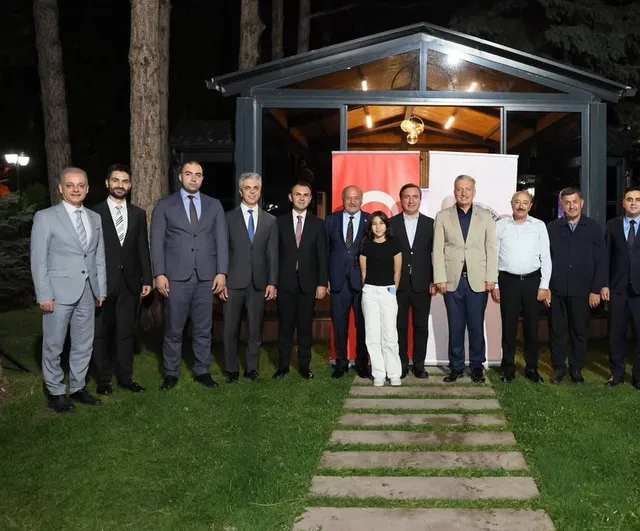 Erzincan'da iki dönemlik hizmete veda: Prof. Dr. Akın Levent onurlandı
