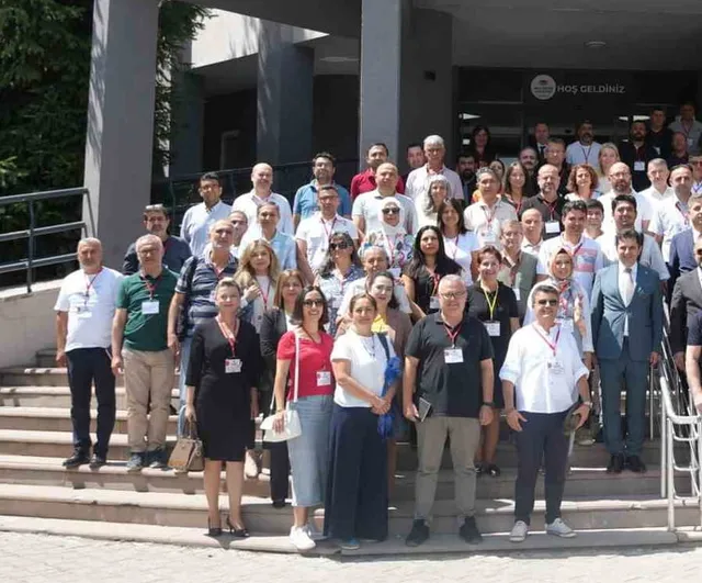 Erzurum'da mesleki eğitimde yeni dönem hazırlığı: eğiticilere Türkiye Yüzyılı Maarif Modeli anlatıldı