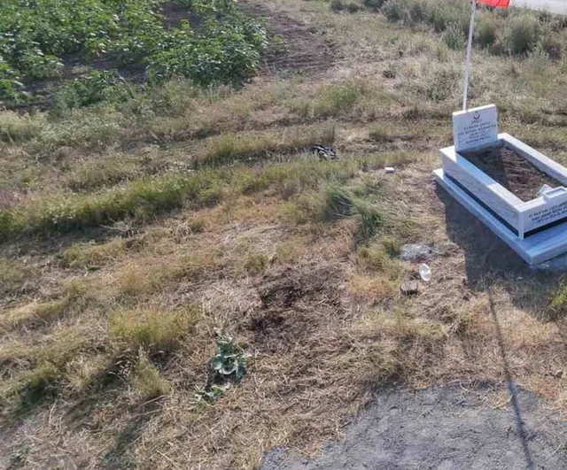 Erzurum ovasındaki 'garip mezar' 149 yıl sonra mermerle yenilendi
