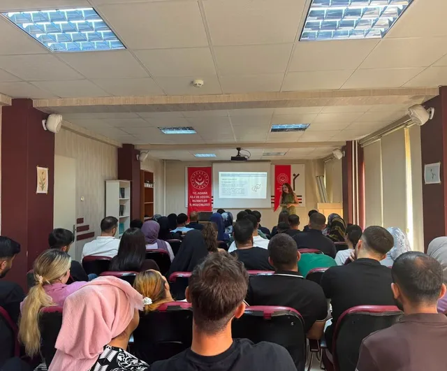 Evlilik hazırlığına destek: Adana'da çiftlere iletişim ve ortak yaşam eğitimi