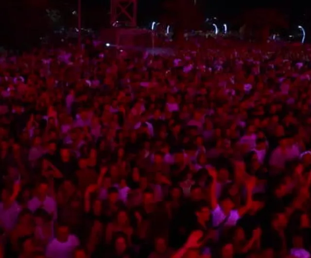 Ferhat Göçer ordululara unutulmaz bir gece yaşattı