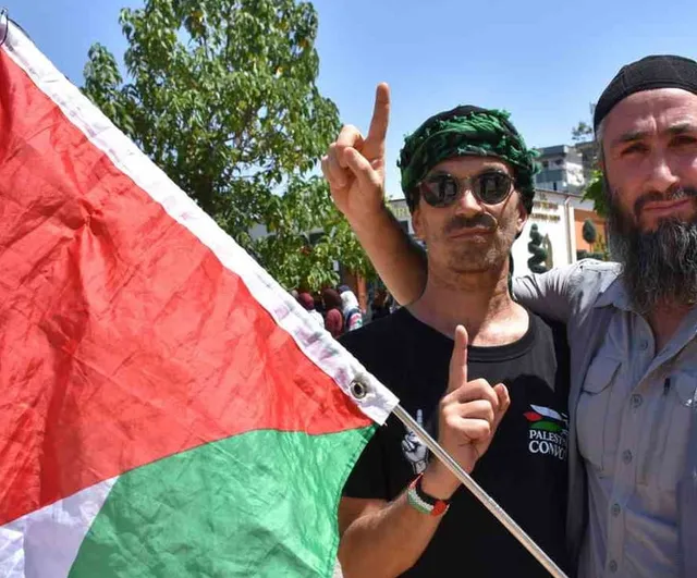 Fransız aktivist konvoyda islamı seçti, Yusuf Selahattin adını aldı