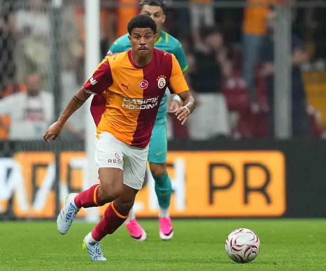 Galatasaray RAMS Park'ta Villarreal'e 2-1 yenildi, taraftar transferleri sordu