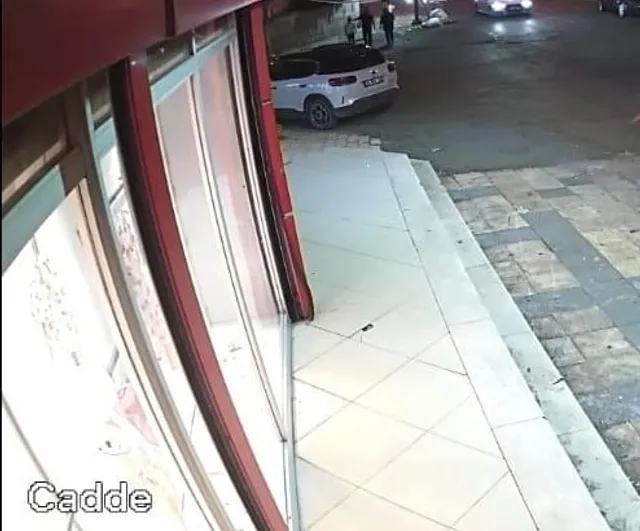 Güvenlik kamerasına yansıyan Batman kazasında bisiklet sürücüsü yaralandı
