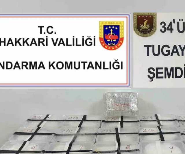 Hakkari'de sınır hattında müşterek operasyonda 2 çuval uyuşturucu bulundu