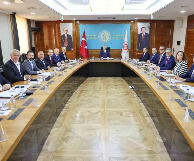 Hizmet ihracatında yeni rekor: 2025'te 122,6 milyar dolar geldi