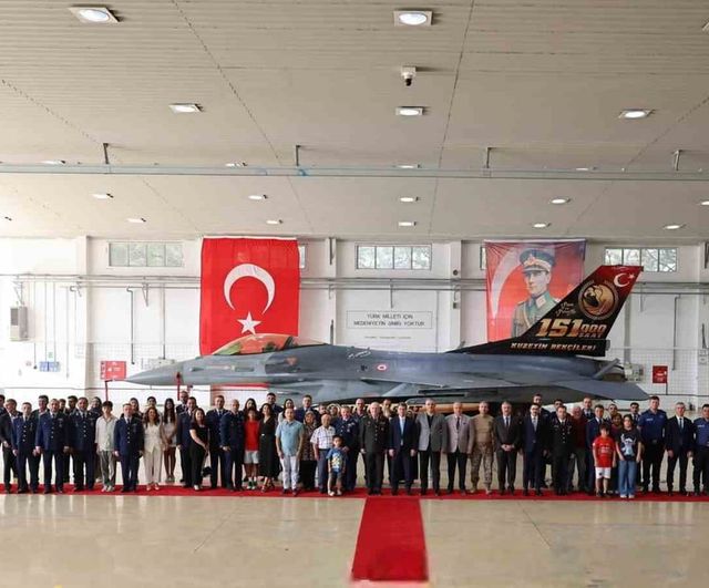 İlk Türk astronot Alper Gezeravcı tuğgeneralliğe yükseldi