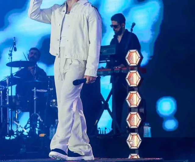 İstanbul Festivali'nde iki kuşaktan ezgiler: Ajda Pekkan ve Gökhan Türkmen coşkusu