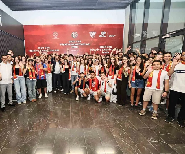 İzmir’in gençliği ülkenin en büyük umudu