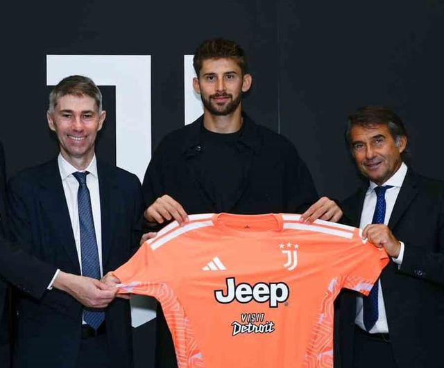 Juventus kaleye deneyimli İtalyan eldiveni kattı