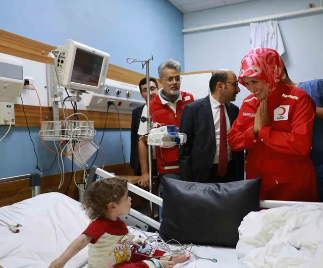 Kahire'de gazzeli hastalarla buluşma: Türk Kızılay'dan kapsamlı sağlık desteği