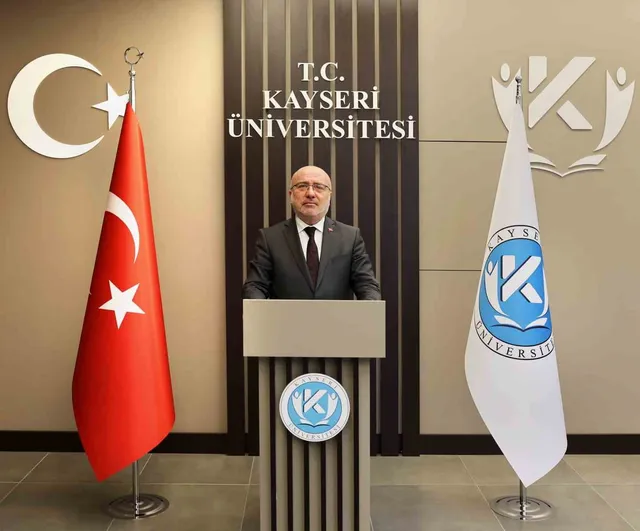 Kandil gecesinde merhamet ve kardeşlik çağrısı: Kayü rektöründen mesaj