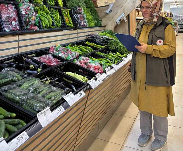 Karapınar'da üretici-tüketici zincirinde fiyatlar TÜFİS ile takip ediliyor