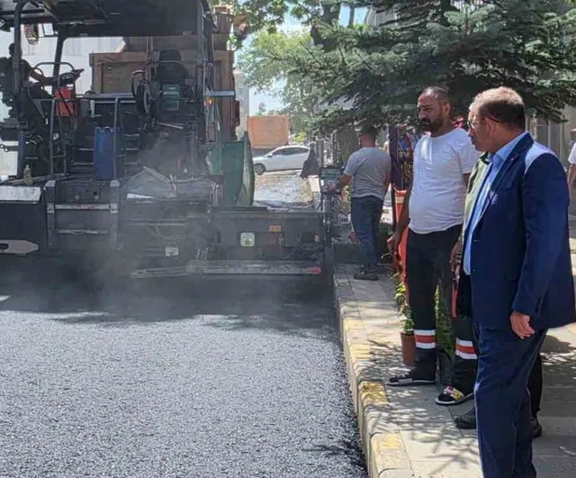 Kars’ta ulaşım konforu önceliği: Faikbey Caddesi yenileniyor