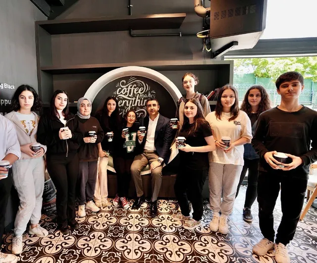 Kartal’da sosyal buluşma ağını genişletme hamlesi: Gezegen Kafe sayısı 14’e çıkıyor