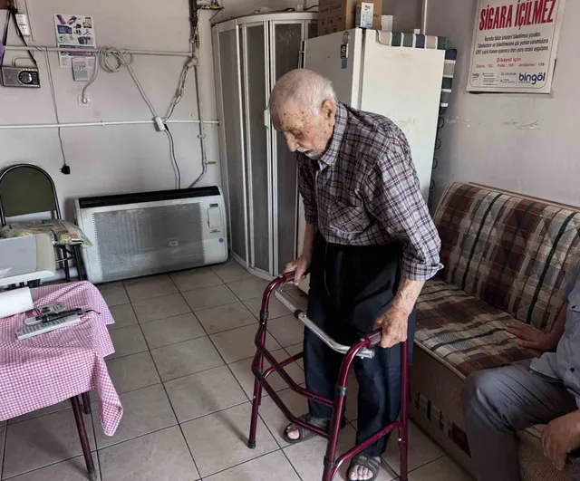 Kayseri'de haberin ardından devlet elini uzattı: Niyazi dede bakımevine yerleşti
