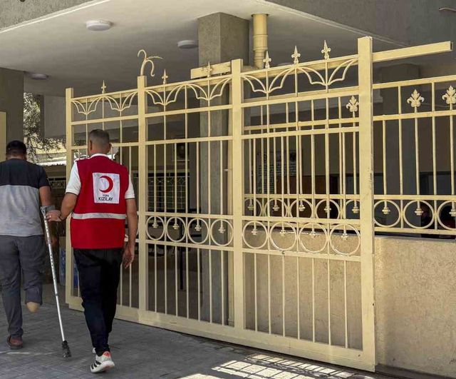 kızılay gazze’de protez-ortez destek projesini başlattı