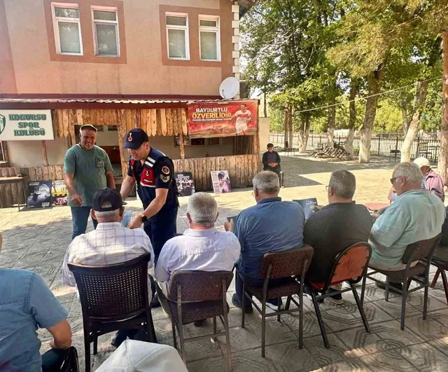 Konursu'da jandarma eğitiminde aile içi şiddet ve uyuşturucuyla mücadele