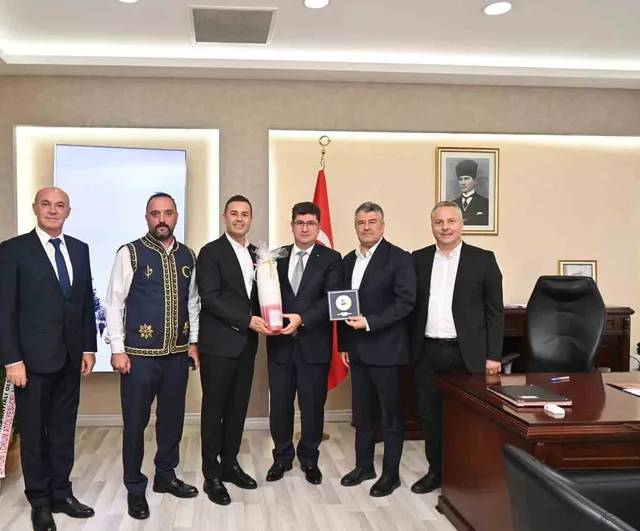 Kurtdereli geleneği yeniden sahnede: 66. yağlı güreşler için davet turu