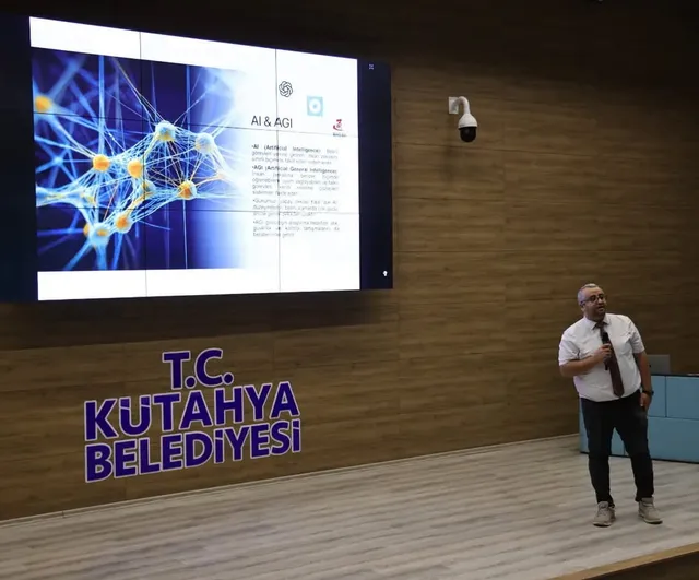 Kütahya Belediyesi personelini yapay zekâya hazırlıyor