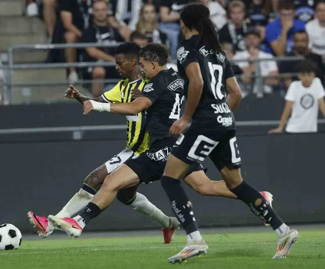 Maçta ilk yarı golsüz bitti: Sturm Graz ve Fenerbahçe eşitlikte