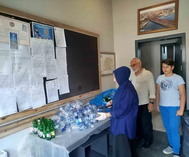 Mahalle muhtarlıkları depozito iade noktasına dönüştü: Ümraniye 15 günde 40 bin topladı