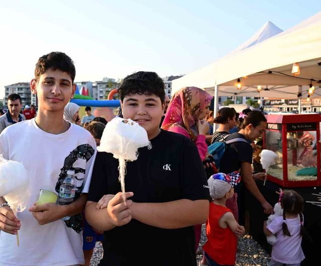 Manisa'da mahalle şenlikleri komşuluğu ve kültürü canlandırdı
