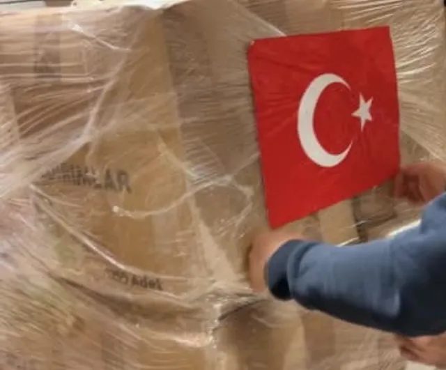 Mersin'den Lübnan'a sağlık köprüsü: 15,6 ton tıbbi yardım yola çıktı