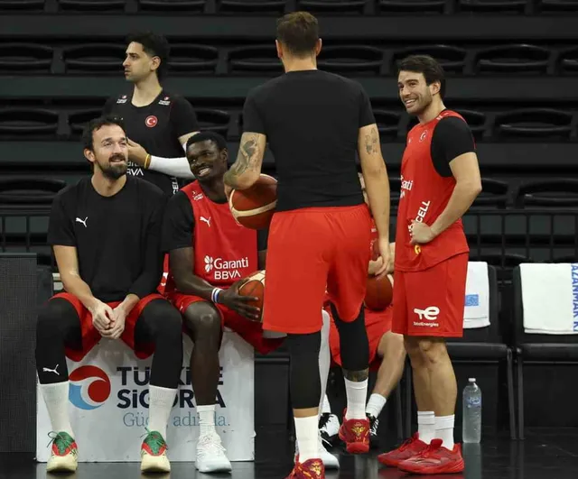 Milliler Litvanya sınavı öncesi taktik provasını sürdürdü