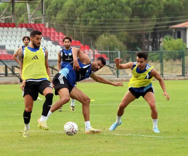 Muğlaspor'un yeni yüzleriyle hedefi Sarıyer'den puanla dönmek