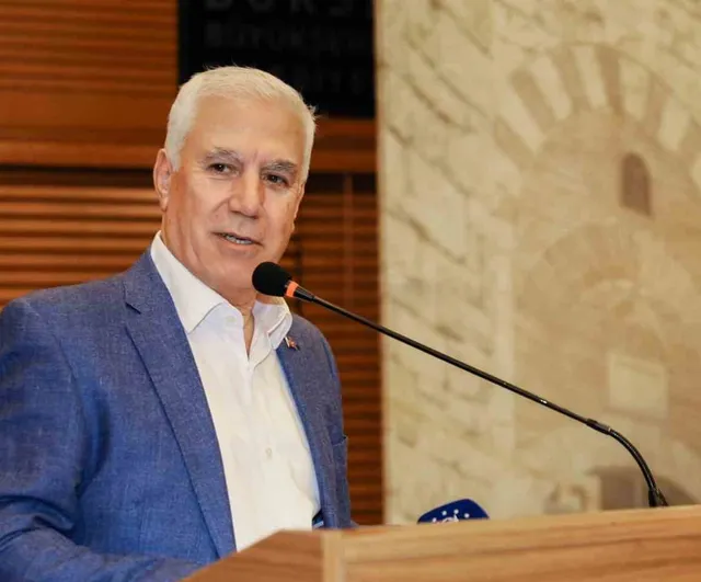 Mustafa Bozbey CHP'den istifa etti