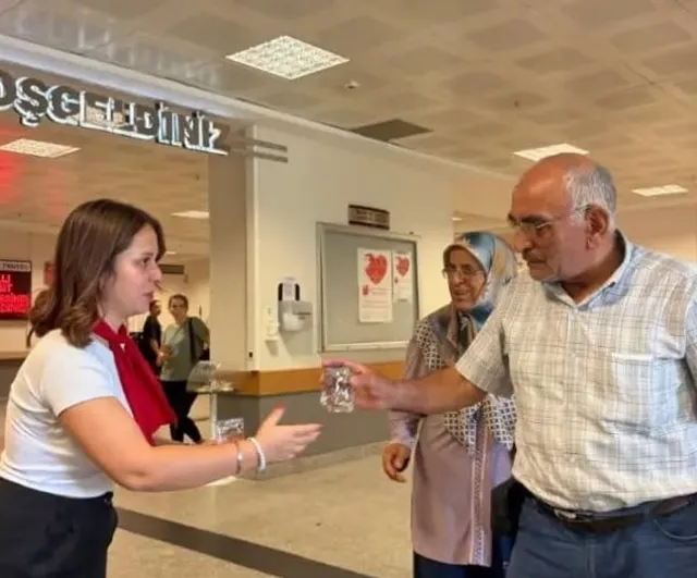 Nazilli Devlet Hastanesi'nde sıcağın sağlık etkilerine dikkat çeken bilinç standı