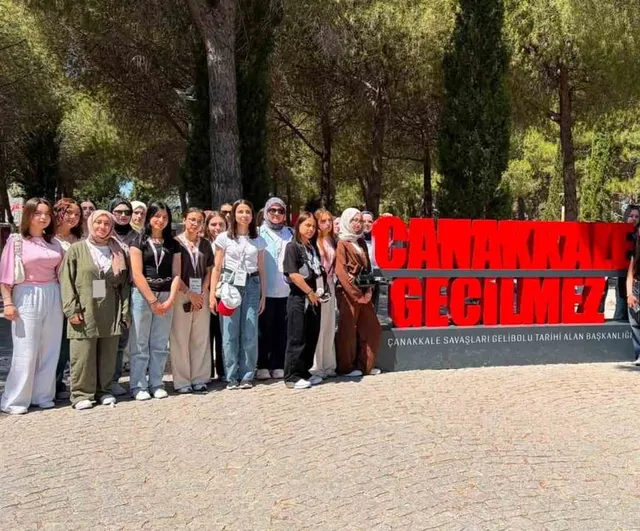 Öğrenciler için tarih sahnelerine yolculuk: Bayburt'tan Çanakkale'ye gezi