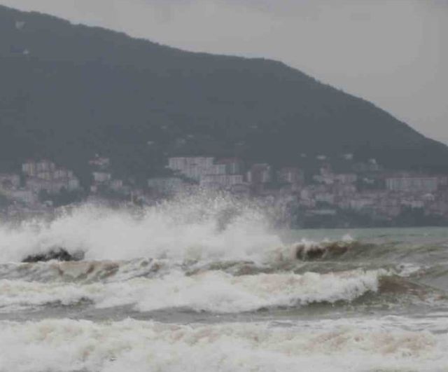 Ordu'da tüm kıyılarda denize giriş geçici olarak yasaklandı