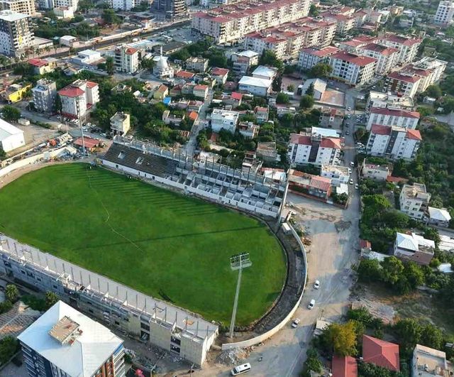 Osmaniye'nin 7 Ocak Stadyumu yenilemede son aşamaya yaklaştı