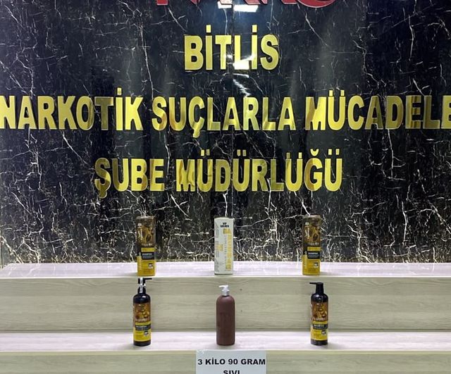 Otelde şampuan şişelerinde 3 kilogram sıvı metamfetamin ele geçirildi