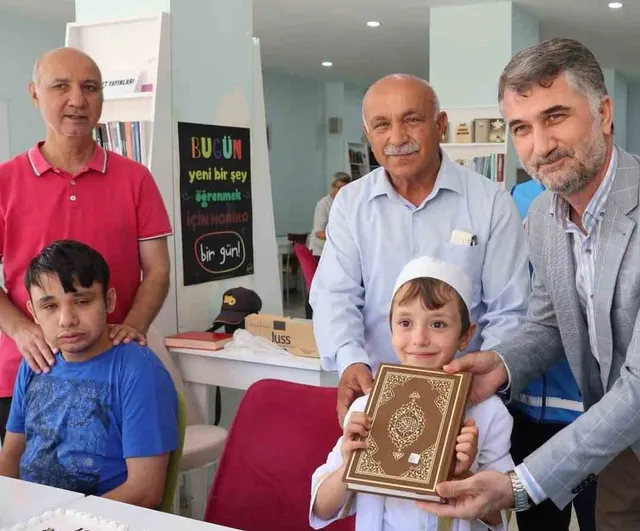 Özel yaz kursunda minik Asilhan'ın Kur’an-ı Kerim başarısı