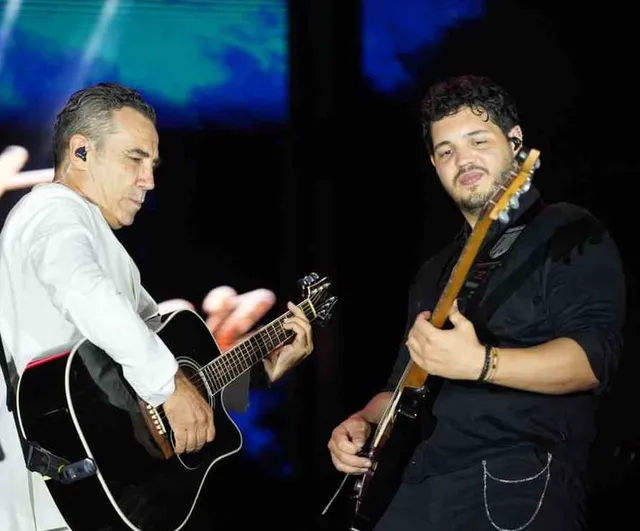 Sahnede hasret ve coşku: Ferhat Göçer ordululara unutulmaz gece sundu