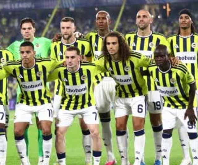 Şampiyonlar ligi play-offunda Fenerbahçe ile Lyon 1-1 berabere kaldı