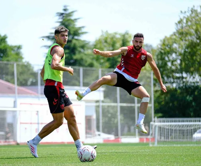Samsunspor'ta Çaykur Rizespor maçı hazırlığı: rondo ve dar alanda çift kale çalışmaları