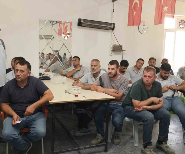 Şantiyede sahaya inen başkan: 67 mahalle için hizmet mesaisi
