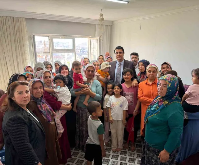 Şehitkamil'de mahalle buluşmaları: Selimiye ve Mevlana'da talepler sahada yanıtlanıyor