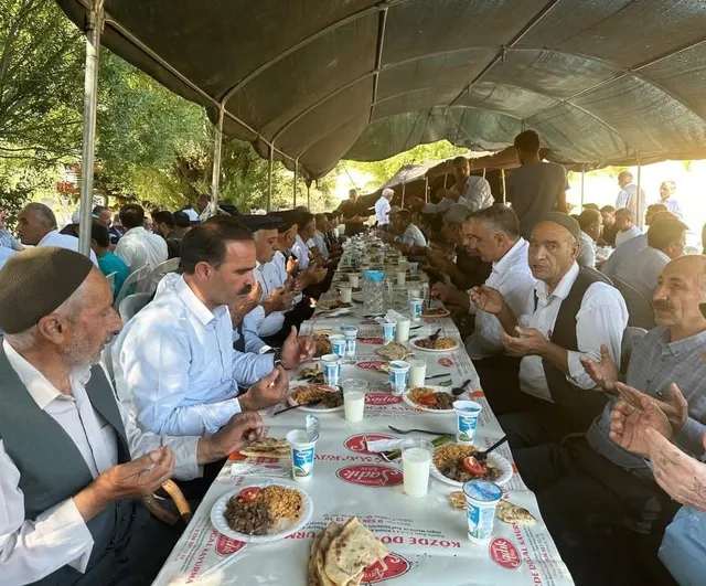 Sincik'te geven florasının bereketiyle yeni bal hasadı başladı