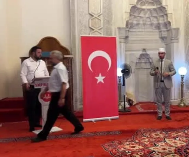 Sinop'ta Alaaddin Camii'nde ezan okuma ustaları sahne aldı