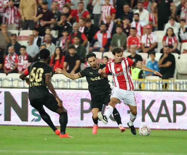 Sivasspor iki golü koruyamadı, Manisa FK puanı paylaştı