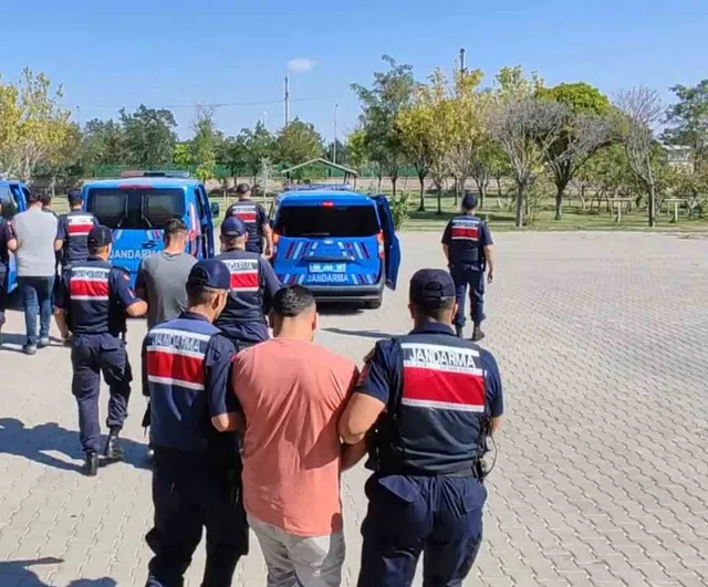 Sosyal medyada yayılan görüntüler jandarmayı harekete geçirdi: Aksaray'da üç şüpheli yakalandı
