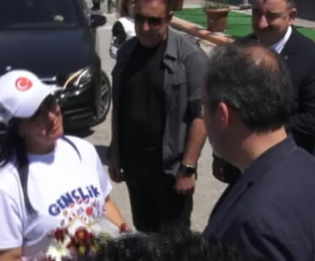 Sporla büyüyen kent: İzmir'de herkes için havuz ve gençlik alanları genişliyor